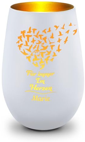GRAVURZEILE Deko Windlicht aus Glas mit Gravur - Für Immer im Herzen - Personalisiert mit Namen - Trauer Windlicht aus Glas - Trauerlicht zur Beerdigung oder als Andenken - Weiß/Gold