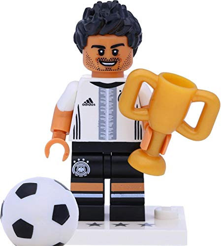 LEGO 71014 Minifigur - DFB - Die Mannschaft: #5 Mats Hummels mit Pokal