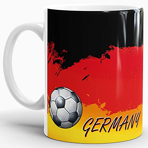 Tassendruck Deutschland-Tasse mit Spruch - Flagge, Fahne | passend zur WM oder EM mit Fussball, Weiss, Länderfarbe, Weltmeisterschaft, Keramik, 300 ml