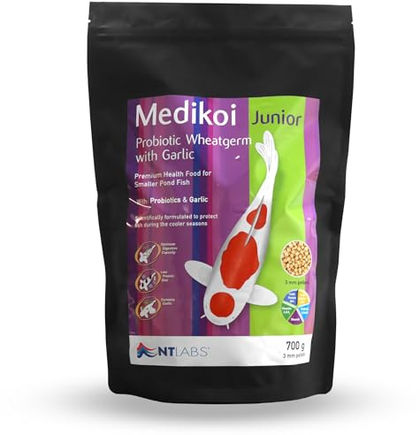 NT Labs Medikoi Probiotic Wheatgerm Garlic Fish Food Junior 3mm (700g) | Low protein koi pond feed utilises probiotic bacteria and garlic extracts for cold water winter feeding and digestion.