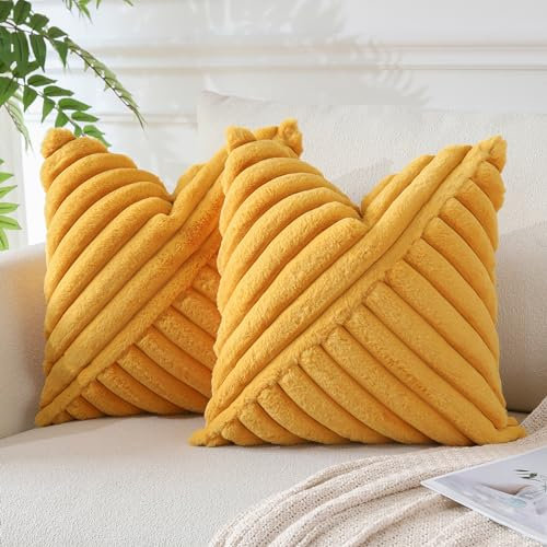 JOTOM 2er Set Kunstpelz Plüsch Kissenbezüge, Dekorative Weich Gestreift Fuzzy Kissenbezug Kissenhüllen Sofakissen Dekokissen Zierkissenbezug für Wohnzimmer Schlafzimmer Deko (45x45cm, Senfgelb)