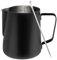 Amrules Brocca montalatte da 590 ml, con scala trasparente, in acciaio inox 304, accessorio per macchina da caffè e cappuccino con penna per latte art, nero