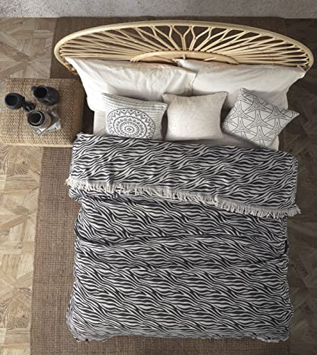 BOHORIA® Premium Tagesdecke Ubud - Bettüberwurf Wohndecke Wendedecke Kuscheldecke Sofadecke mit Muster (Obsidian Leo, 150 x 200 cm)