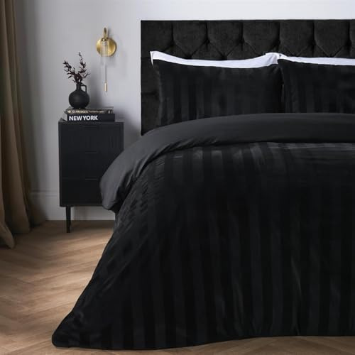 OHS King Size Duvet Cover Set, Super Soft Warm Luxurious Velvet Stripe Duvet Cover King Size Stylish Comfy Bedding Set with Matching Pillowcases, Black