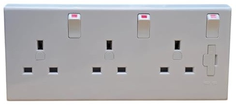 Selectric LG9098/3CON Fused Converter Socket Single or Twin to Triple Plate + 2 Extra Long 50mm Screws