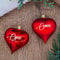 Set aus 2 roten Weihnachtskugeln in Herzform aus Glas mit weißem Text | Christbaumkugel | Weihnachtskugel personalisiert | Weihnachtsgeschenk | Baumschmuck | Ankündigung Schwangerschaft