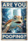 GLOBLELAND Plaque en Métal Vintage Tortues de Mer  ÊTES VOUS en TRAIN de FAIRE CAC ??  Plaque en Métal Affiche Art Mural Décoration Rétro Drôle Panneau en Étain pour Garage Toilettes Salle de Bain