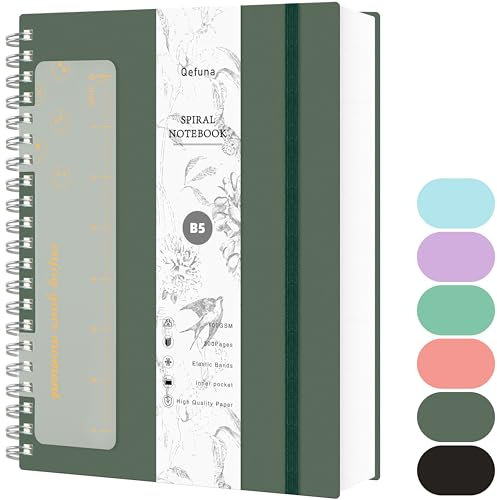 Qefuna Notizbuch B5 Liniert, 300Seiten Spiralnotizbuch, 100g/M² Tintenfestes Papier, PVC-Hardcover,mit Lineal, Erweiterbare Taschen, Elastische Bänd, für Frauen, Männer,17.7x 25 cm -Dunkelgrün