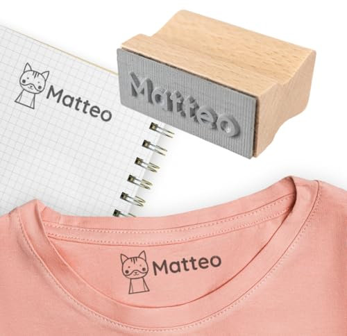 melu kids® Nachhaltiger Namensstempel Kinder für Textil & Papier, Personalisierter Textilstempel aus Holz eignet sich perfekt für Kindergarten/Schule, Tinte ist waschmaschinenfest