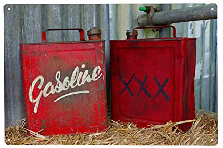 artboxONE Metall-Poster 30x45 cm Reise Rote Benzinkanister von Künstler Theo