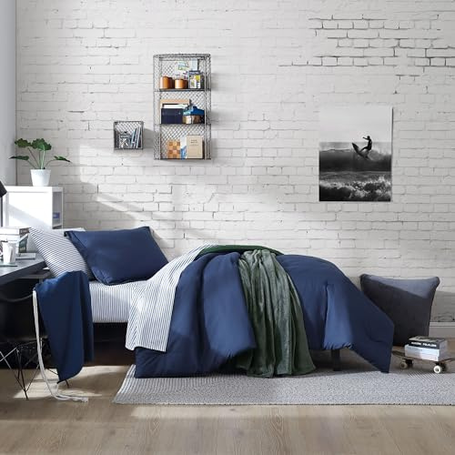 Nautica - Twin/Twin XL Comforter Set, Reversible & Ultra-Soft Bedding, Deep Pockets, 5 Piece Bonus Bed Set with Matching Bed Sheets, Pillowcase, & Tote Bag (Captain's Blue/Green)