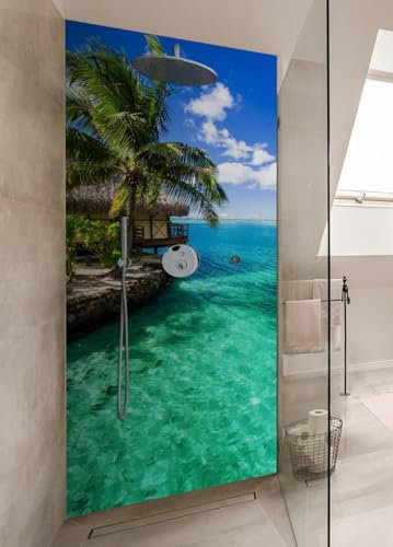 Wallario Selbstklebende Duschrückwand 80 x 200 cm mit Motiv Karibisches Meer Einsame Hütte unter Palmen - Wandverkleidung Fließenersatz mit Hochglanzlaminat in Glasoptik