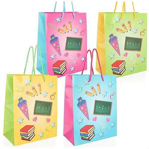 com-four® 4x Geschenktasche, Geschenkverpackung für Schulanfänger, eckige Schultüte mit Henkeln, faltbarer Beutel aus Pappe zur Einschulung (4 Stück - 4 Farben)