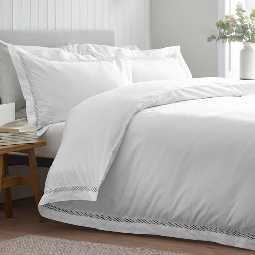 Catherine Lansfield Classic Lattice Lace Single Duvet Cover Set with Pillowcase White