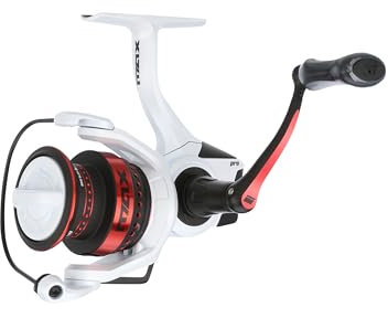 Abu Garcia Max Pro Spinnrolle | Leicht und langlebig | Süßwasser-Angelrolle für Angler | Sanfter Widerstand, hohe Übersetzung, sofortige Rücklaufsperre | Barsch, Forelle, Zander | 3000H Weiß & Rot