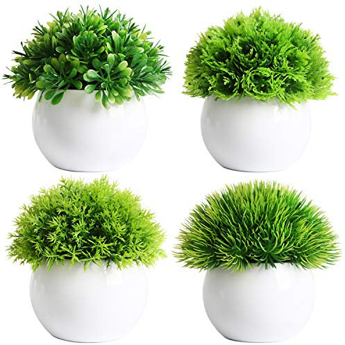 FEILANDUO Juego de 4 Mini Plantas Artificiales en macetas de Bolas de bonsái Falsas Plantas de césped Verde sintético en macetas de plástico Blanco para decoración de Escritorio al e Interior