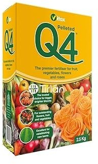 Vitax Q4 Fertiliser 2.5kg | All Purpose Plant Food | NPK + Trace Elements | Slow Release Granules | Bigger Yields | Flowers Vegetables Fruit Roses Lawns | Originally Developed for Commercial Growers