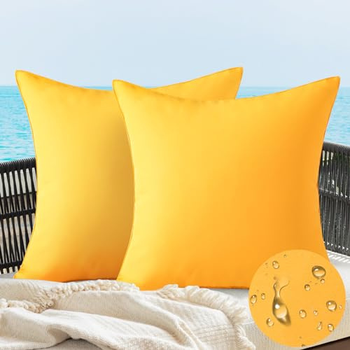 JOTOM 2er Set Outdoor wasserdichte Kissenbezüge, Dekorative Weich Einfarbig Wurf Kissenbezug Moderne Kissenhüllen Sofakissen Dekokissen Zierkissenbezug für Garten Wohnzimmer Deko (45x45cm, Gelb)