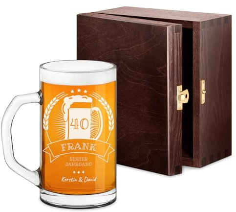 Maverton Bierkrug mit Gravur personalisiert - klassisches Bierglas 640 ml - Bierseidel für Männer - Bierhumpen für Biertrinker - Maßkrug zum Geburtstag - zu Weihnachten - Jahrgang