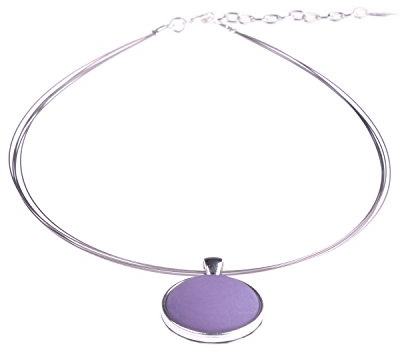 Adi-Modeschmuck Halsreif Polly, 25mm Polaris Cabochon, versilbertes Messing | 5 nylonummantelte Stahlfäden, Handgefertigt, Adi-Modeschmuck Berlin