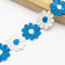 XCSJ 5 Yard 25mm Blumen Spitzenband Spitzenborte Stickerei Dekoband Zierband Borten Bänder Blumenband Gänseblümchen Dekoband Spitzen Spitzenborte Für Hochzeit Deko Handwerk Nähen Deko (Blau,weiß 2)