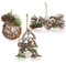 com-four® 3-teiliges Hänger-Set für Weihnachten - Hängedekoration für Fenster und Tür - Christbaumhänger Baum, Kugel, Gesteck für winterliche Gestaltung - handgemachter Raumschmuck (3 Stück - Mix)