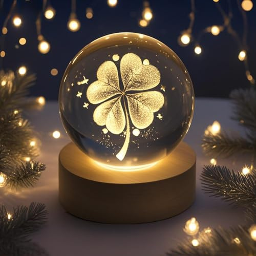 ASOFTY Kristallkugel Nachtlicht, Leuchtenden Vierblättriges Kleeblatt Kristallkugel mit Holzsockel, Glücksklee Glaskugel Deko Lampe für Zuhause Deko, Erwachsene oder Kinder