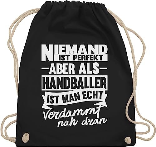 Shirtracer Turnbeutel Rucksack - Handball WM 2023 Trikot Ersatz - Niemand ist perfekt aber als Handballer ist man echt verdammt nah dran - Unisize - Schwarz - handballbeutel hanball handball-tshirt