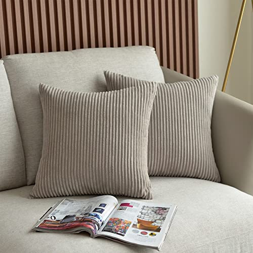 UPOPO 2er Set Kord Kissenbezug Dekorative Einfarbig Kissen Cord-kissen Kissenhülle Kissenbezüge Dekokissen Zierkissen Sofakissen für Sofa Schlafzimmer Wohnzimmer mit Reißverschlüsse 45 X 45cm Hellgrau