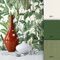 NEWROOM Blumentapete Tapete Grün Blumen Blätter Floral Vliestapete Vlies moderne Design Optik Blumentapete Modern inkl. Tapezier Ratgeber