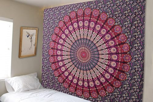 FURNISHFUL FINESSE Mandala Wandteppich Lila Rosa Wandbehang Wandteppiche Boho Pfau Wandtuch für Dekor Zuhause und Wohnzimmer– 213 x 228 cm