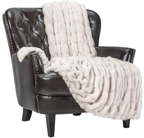 Chanasya Ruched Royal Faux Fur Throw Blanket - Fuzzy Plush Elegant Blanket for Sofa Chair Couch and Bed with Reversible Velvet Blanket (50x65 Inches) Cloud