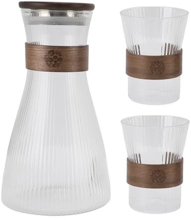 Carafe Set, 1600ml 300ml Anti Scald Wooden Circle Bedside Carafe with Lid and 2 Glass Cup Set Heatproof Coldproof High Borosilicate Glass Pitcher and Cup for Coffee