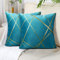 DecorMommt 2er Set Kissenbezüge 40X40 cm Pfauenblau Samt Kissenbezug Soft Cosy Bronzieren Leitung Geometrie Muster Zierkissenbezüge Solide Kissenbezüge für Sofa Couch Bett Stuhl Auto