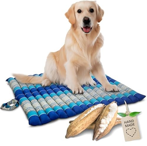 livasia Steppkissen XL - 75x75x4,5cm - nachhaltiges Hundebett, gemütliches Hundekissen, Schlafplatz Haustierbett, handgefertigt, Kapok, Outdoor (Blau)