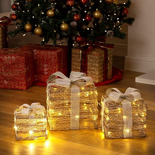 FiNeWaY Set of 3 LED Light Up Decorative Coloured Christmas Parcel Box Set with Bow Indoor Decoration Xmas Tree Lights 55 LEDs (Wicker/Silver)