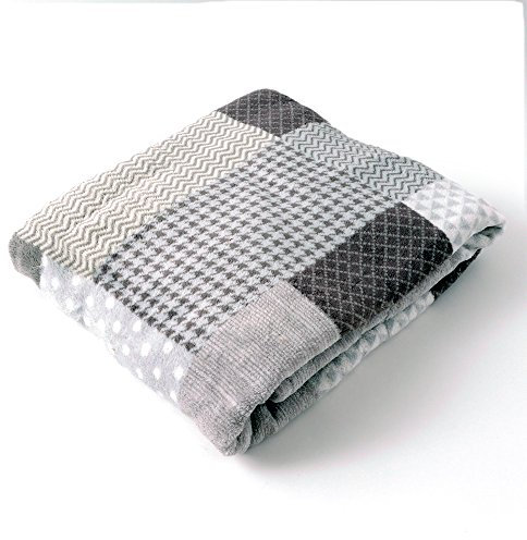 CB Home & Style Microfaser Kuscheldecke Bedruckt 150 x 200 cm (Grau)