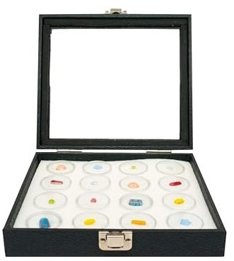 Novel Box Edelstein-Vitrine 8,25 x 7,25 x 2 + mittelgroße 16 Edelstein-Gläser, Fossil-Vitrine mit Deckel und weißem Tablett, Schaumstoffeinsatz, Aufbewahrungsbox mit Metallverschluss, Vitrinen für