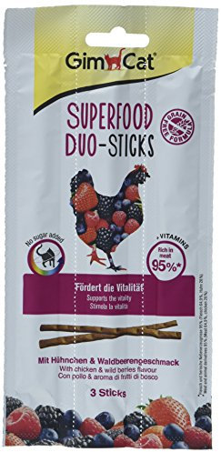 GimCat Superfood Duo-Sticks Hühnchen & Waldbeere - Softer Kausnack mit hohem Fleischanteil und Vitaminen - 24 Packungen (24 x 3 Sticks)