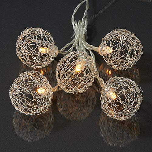 hellum LED Lichterkette mit Metallbällen silber 20 LED warmweiß, 475cm Lichtlänge, Indoor, Transformator, 5m Zuleitung, 576559