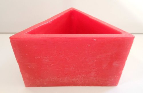 Windlicht Dreieck rot aus Wachs