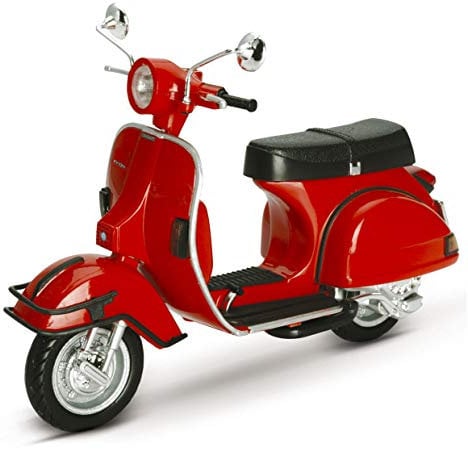 NewRay 42123 Modellroller VESPA 1978 P200E 1:12, farblich sortiert