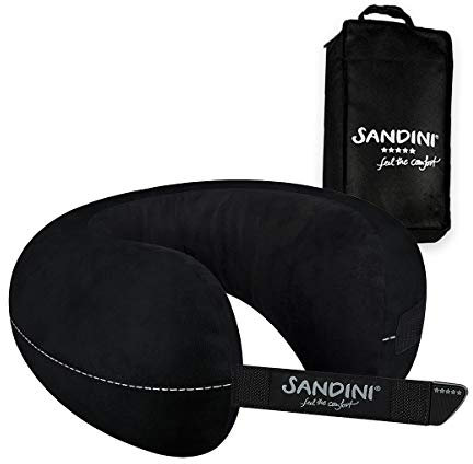 SANDINI TravelFix Plus Size – Premium Reisekissen Made in EU/Nackenkissen mit ergonomischer Stützfunktion für stattliche Personen – Gratis Transporttasche mit Befestigungs-Clip - Made in EU