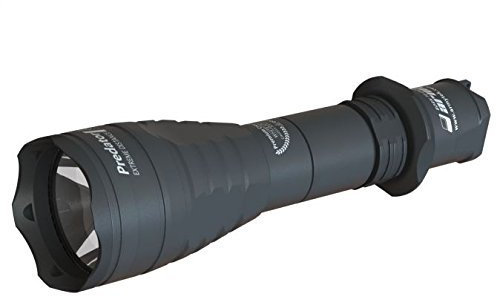Armytek Predator Pro v3 XB-H (warm) 660 lm Taschenlampe
