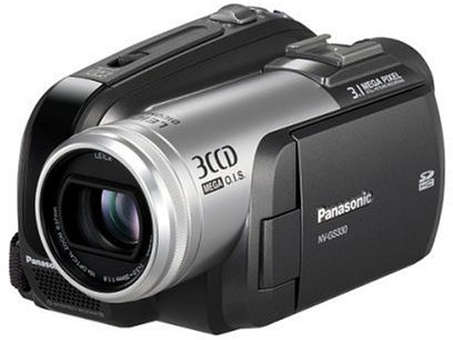 Panasonic NV-GS 330 EG-S DVS-Camcorder (miniDV, 10-fach opt. Zoom, 2,7 Display) silber