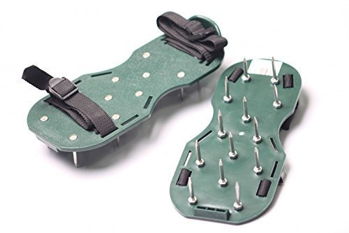 Gravidus Rasenbelüfter Sandalen mit robusten Stahlspikes für gesunden Rasen 32 cm Belüftungsschuh Rasenlüfter Nagelschuhe