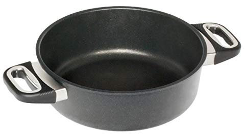 AMT Gastroguss Schmortopf, Ø 24 cm, 8 cm hoch, Bratpfanne mit zwei Seitengriffen, induktionstauglich, backofenfest, Lotan® Antihaft-Veredelung, Aluguss (Aluminium), AMZN-I-824