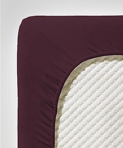 fleuresse Comfort Spannbettlaken (96 % Baumwolle, 4 % Elasthan), mit Rumdumgummizug, Ökotex Standard 100, für Matratzen bis 26 cm Höhe, 140 - 160 x 200 - 220 cm, pflaume