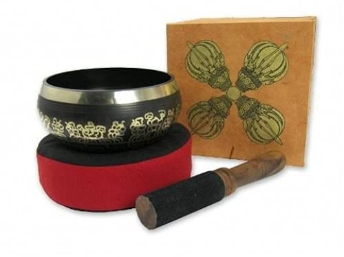 Geschenkset mit grösserer Klangschale in brauner Box mit Aufdruck: Größere Klangschale (650 g) mit tieferem Klang mit Ornamenten in Box