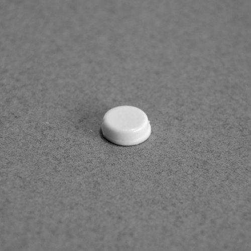 ajile - 12 Stücke - Selbstklebend RUND Anti-rutsch Anti-Kratz Puffer 9.5 x 3.2 WEISS Anschlagdämpfer Anschlagpuffer